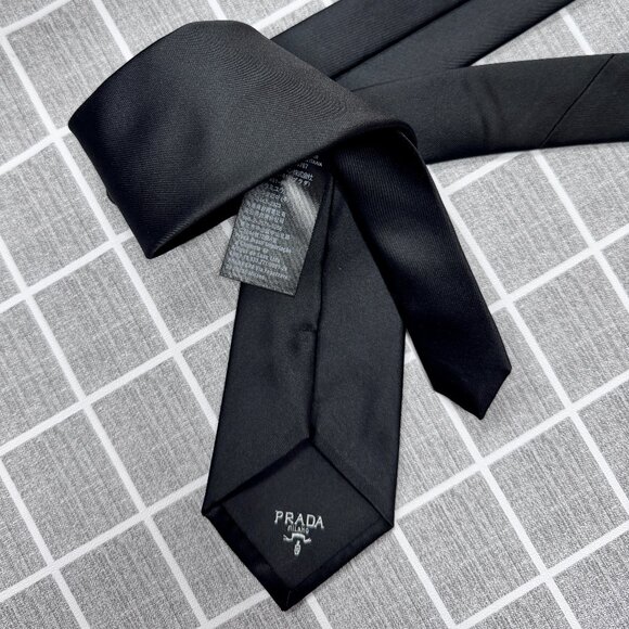 Brand new Prada black tie - comes with a gift box 🎁 (Unisex) - Picture 6 of 8